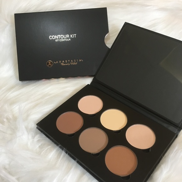 Anastasia Beverly Hills Other - BNIB Anastasia Powder Contour Kit Light to Medium Anastasia Beverly Hills Other - BNIB Anastasia Powder Contour Kit Light to Medium